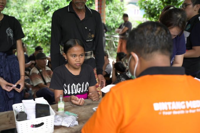 Bakti sosial pelayanan kesehatan